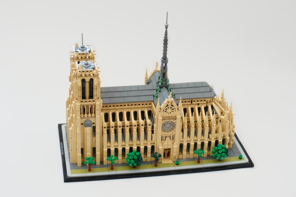 LEGO Architecture 21061 Notre Dame de Paris review 30 1024x683