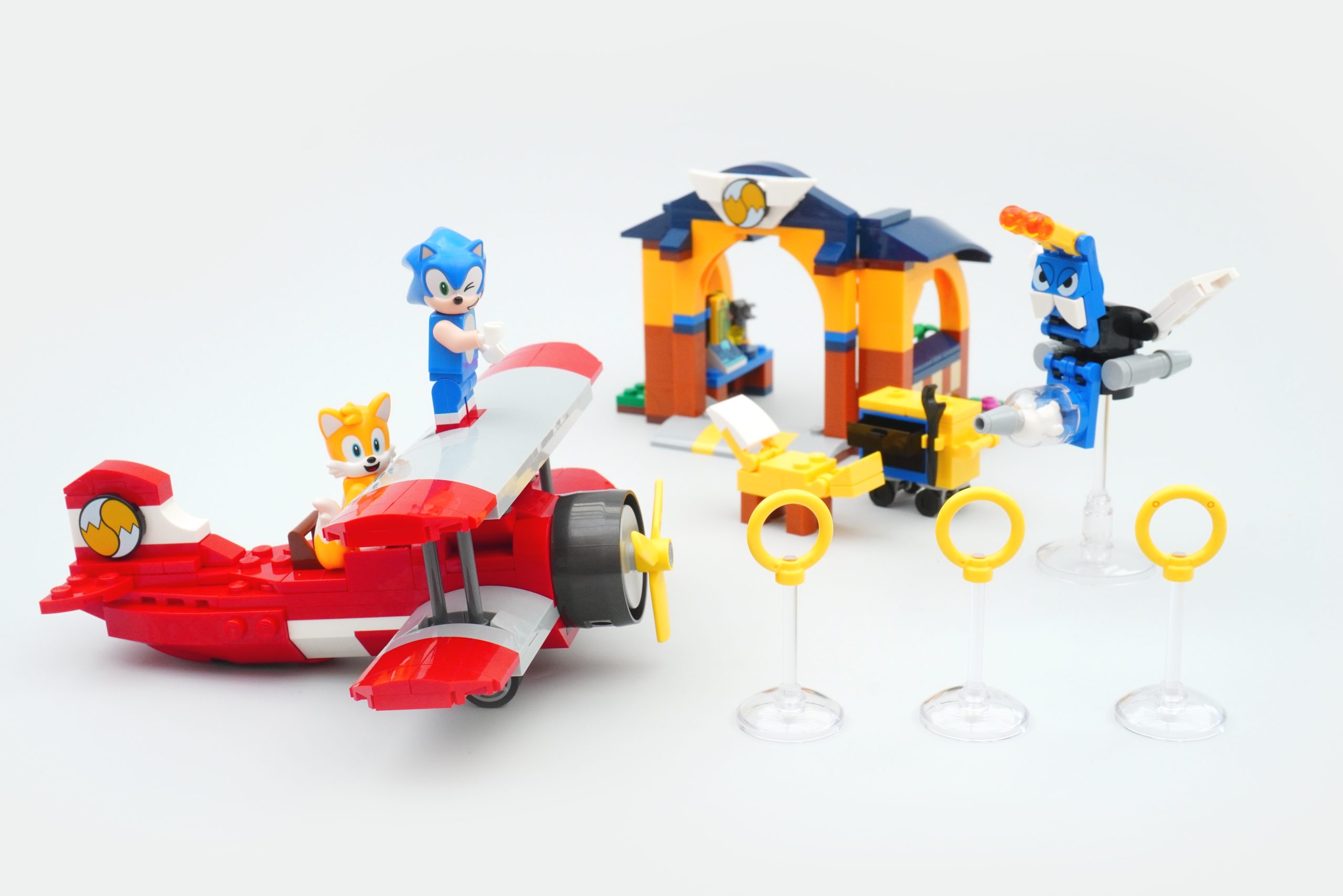 LEGO Sonic the Hedgehog 76991 Tails Workshop and Tornado Plane review 42 scaled