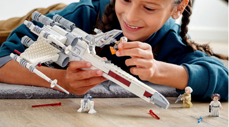 First look at LEGO Star Wars 75301 Luke Skywalker's X-wing Fighter