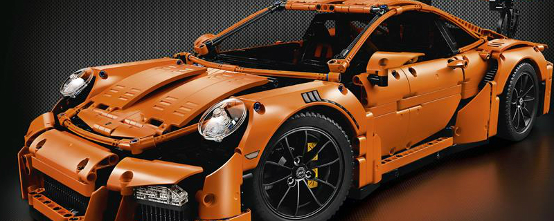 Revealing the LEGO Technic Porsche 911 GT3 RS