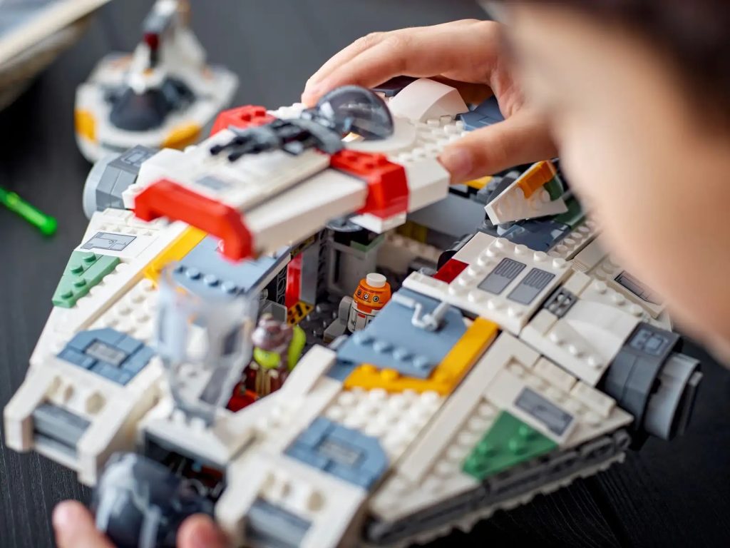 LEGO Star Wars 75257 Ghost Phantom II 2 1024x768