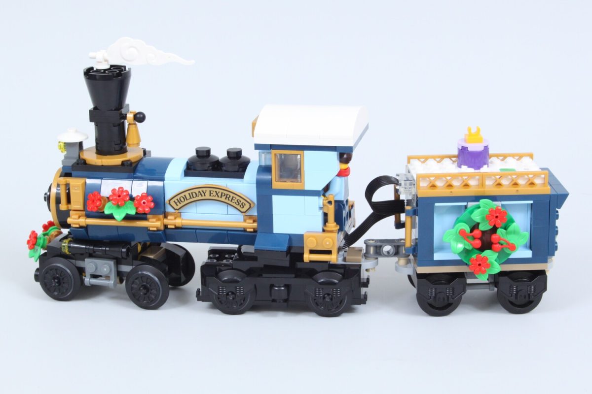 lego 10361 holiday express train powered up 1 1200x800