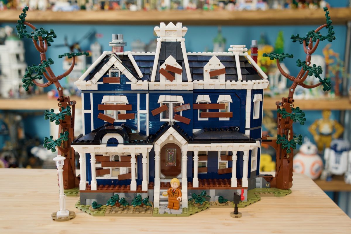 LEGO Icons 11370 Stranger Things The Creel House review 5 1200x800