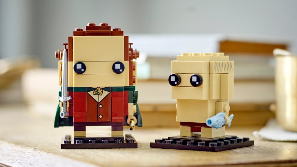 LEGO The Lord of the Rings BrickHeadz 40630 Frodo and Gollum lifestyle featured 1024x576