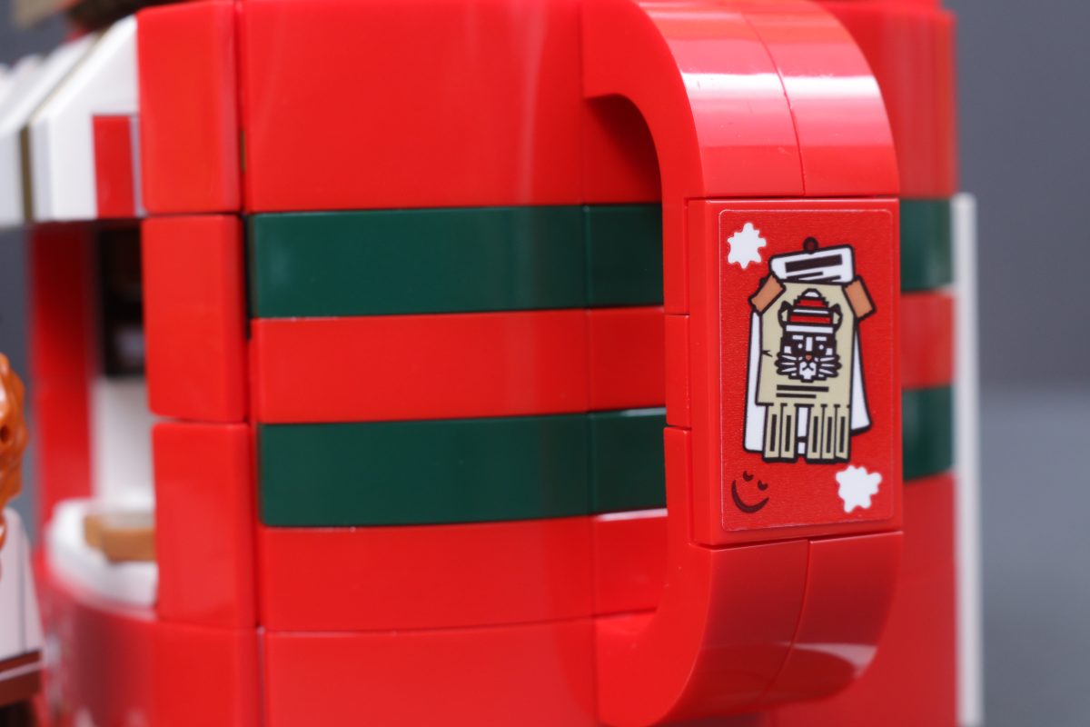 LEGO Insiders 40775 Mini Knights Castle and 40776 Hot Chocolate Stand reviews 7 1200x800