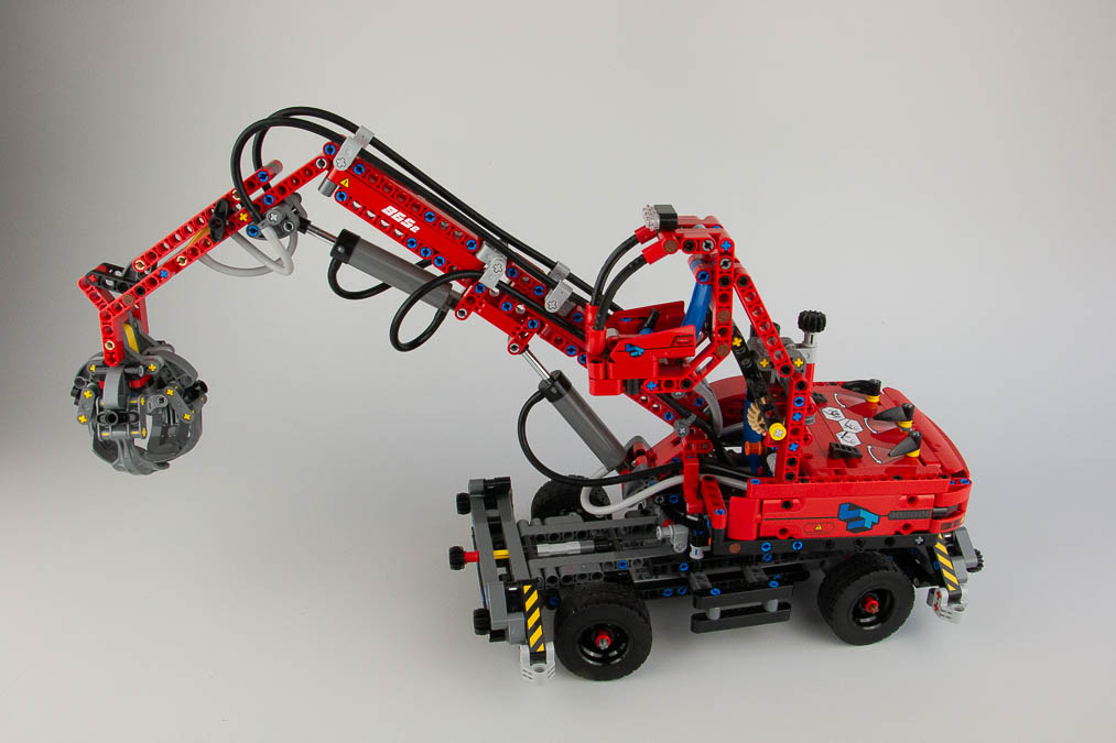 42144 Technic Material Handler 3