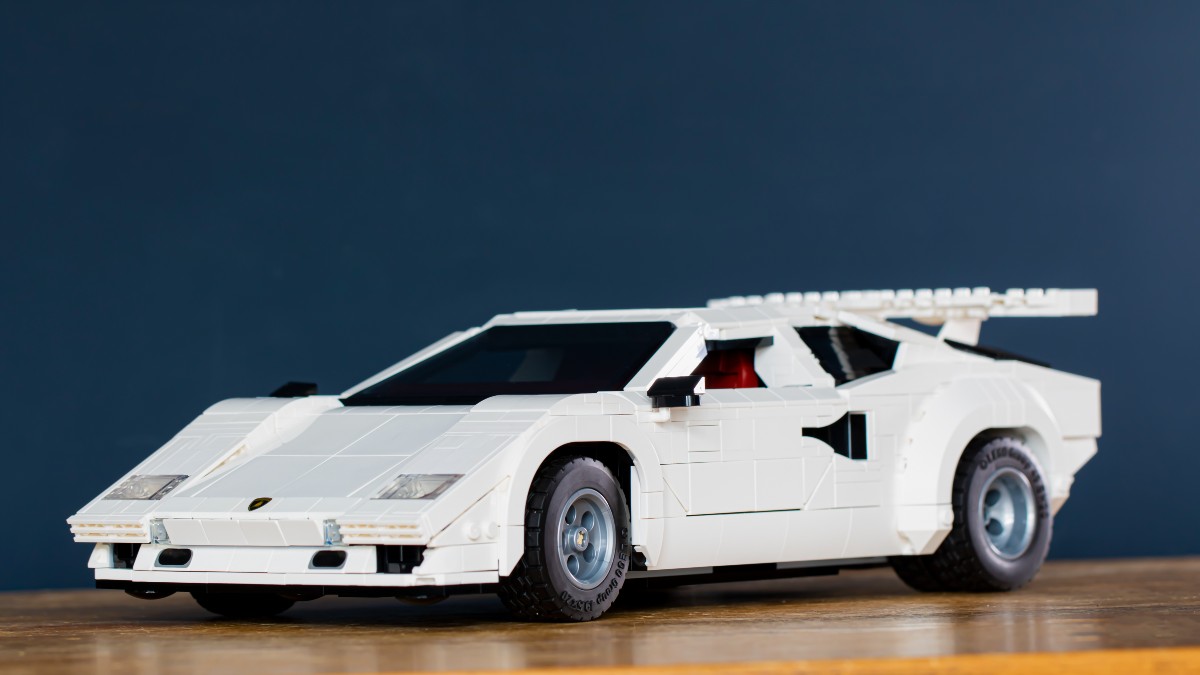 LEGO Icons 10337 Lamborghini Countach 5000 Quattrovalvole review