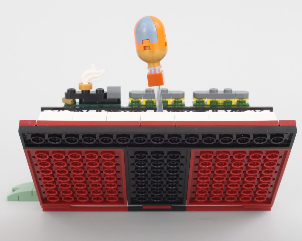 LEGO 40690 tribute to jules verne gift with purchase review 17 1024x819