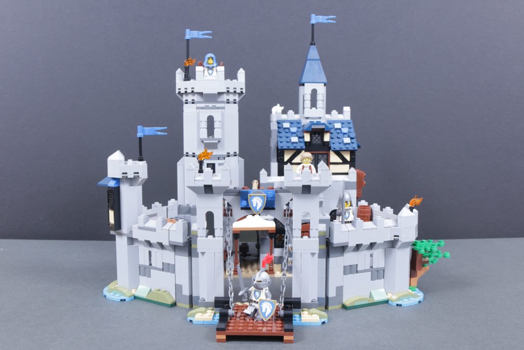 LEGO Creator 3 in 1 31168 Medieval Horse Knight Castle review 15 1024x683