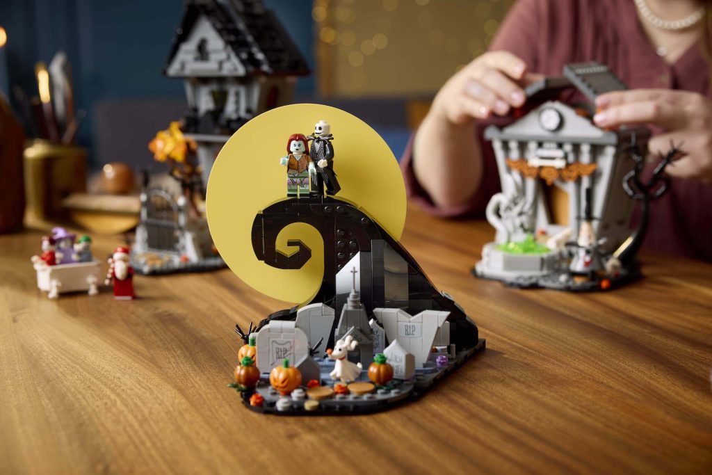 LEGO Ideas 21351 The Nightmare Before Christmas 21 1024x683
