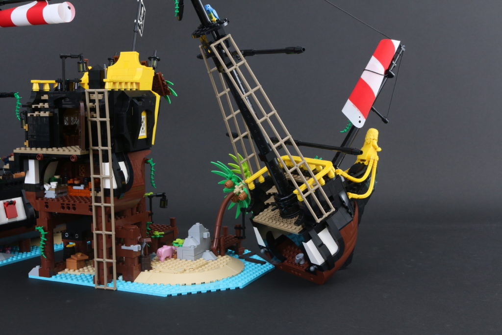 LEGO Ideas 21322 Pirates of Barracuda Bay review 54