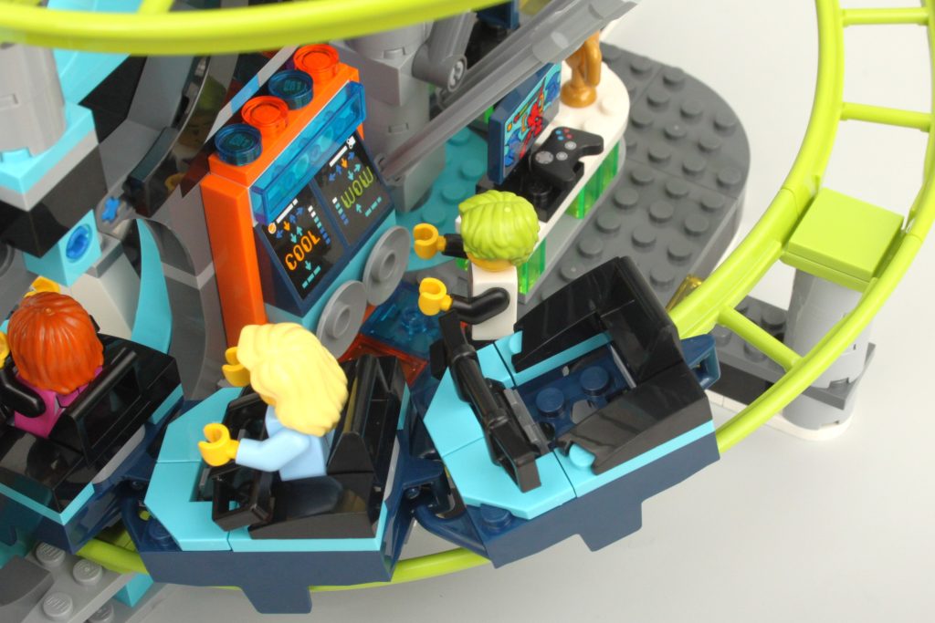 lego city 60421 Robot World Roller Coaster Park review 12 1024x683