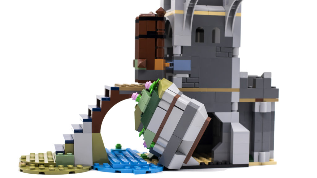 LEGO Creator 3 in 1 Medieval Castle 31120 3