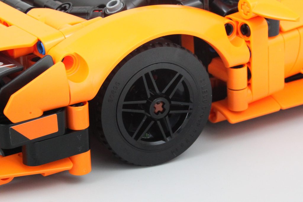 lego technic 42196 lamborghini huracan orange review 17 1024x683