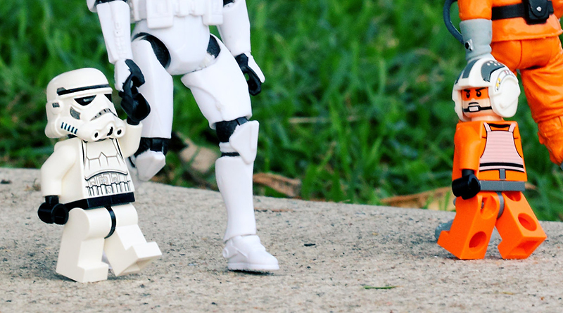 Brick Pic of the Day: Parent and child bonding