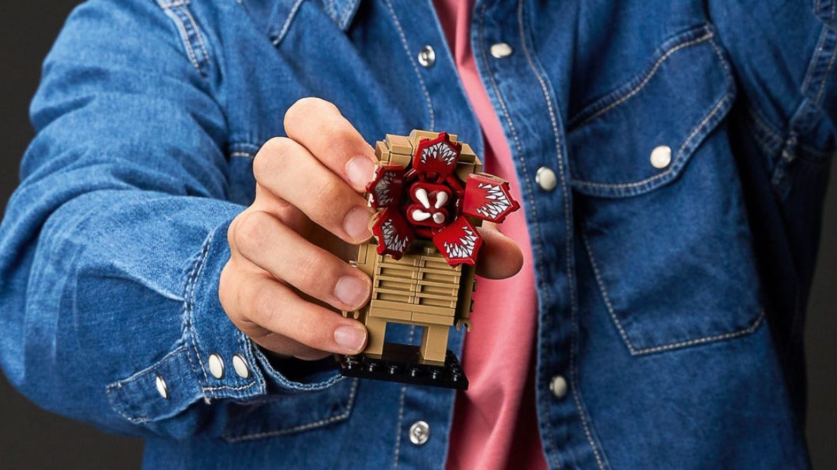 New LEGO Stranger Things BrickHeadz have launched on LEGO.com