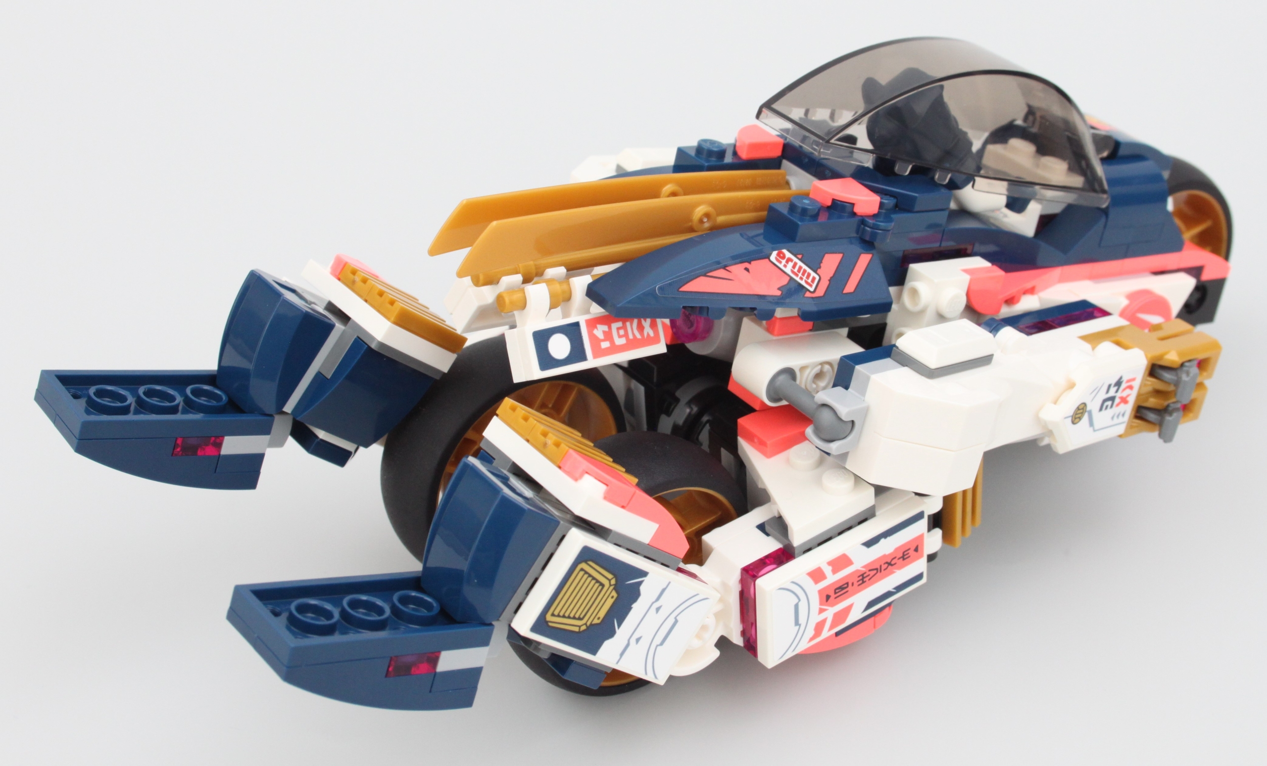 LEGO NINJAGO 71792 Soras Transforming Mech Bike Racer review 7 scaled
