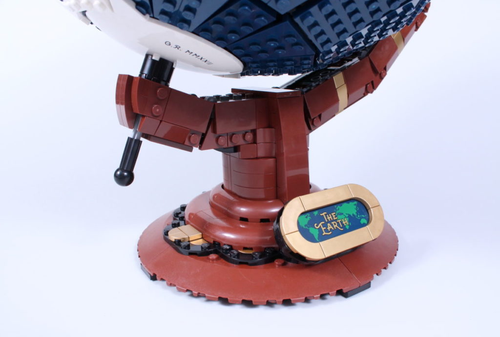 LEGO Ideas 21332 The Globe review 32 1024x689