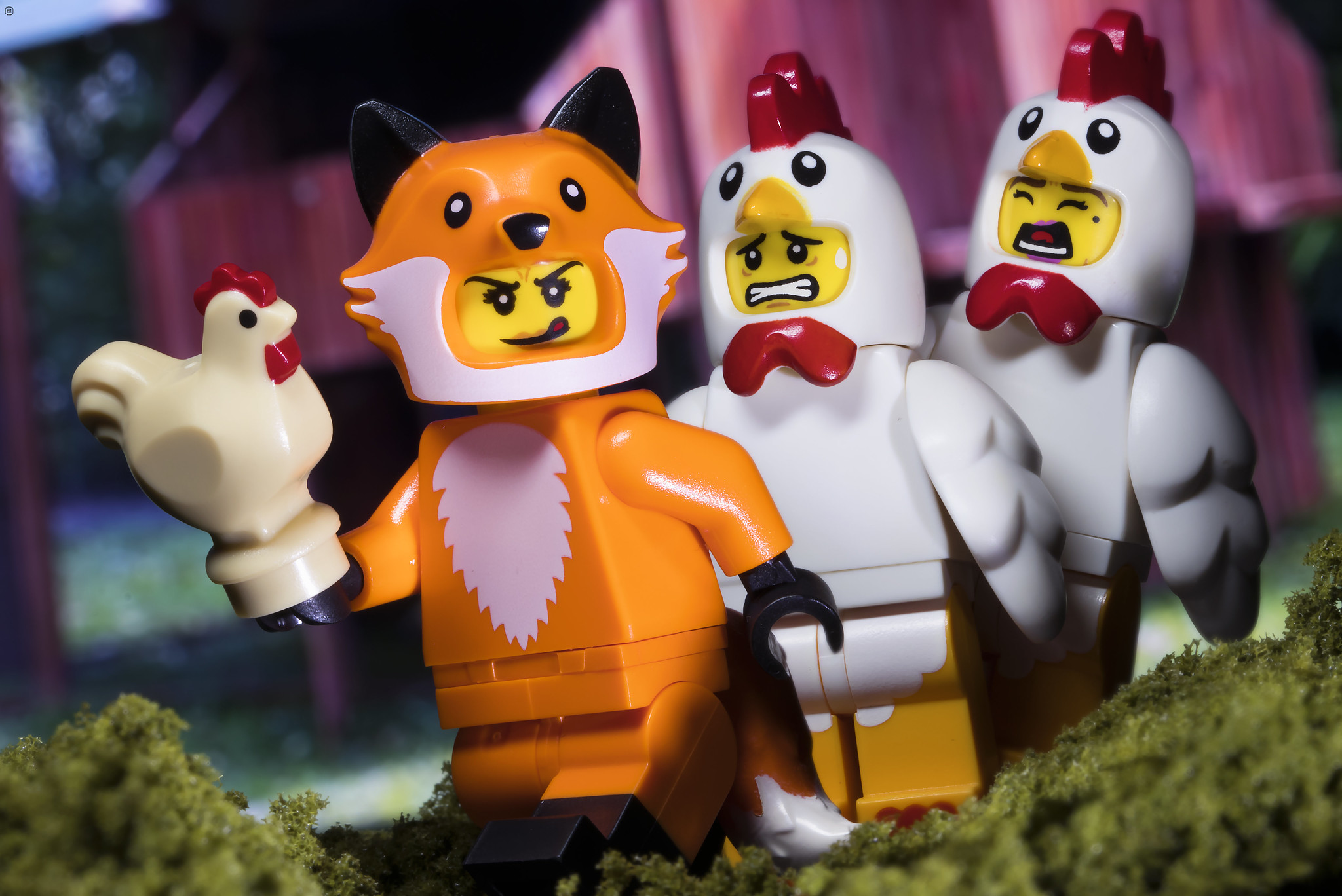 Brick Pic of the Day: Hungry Fox