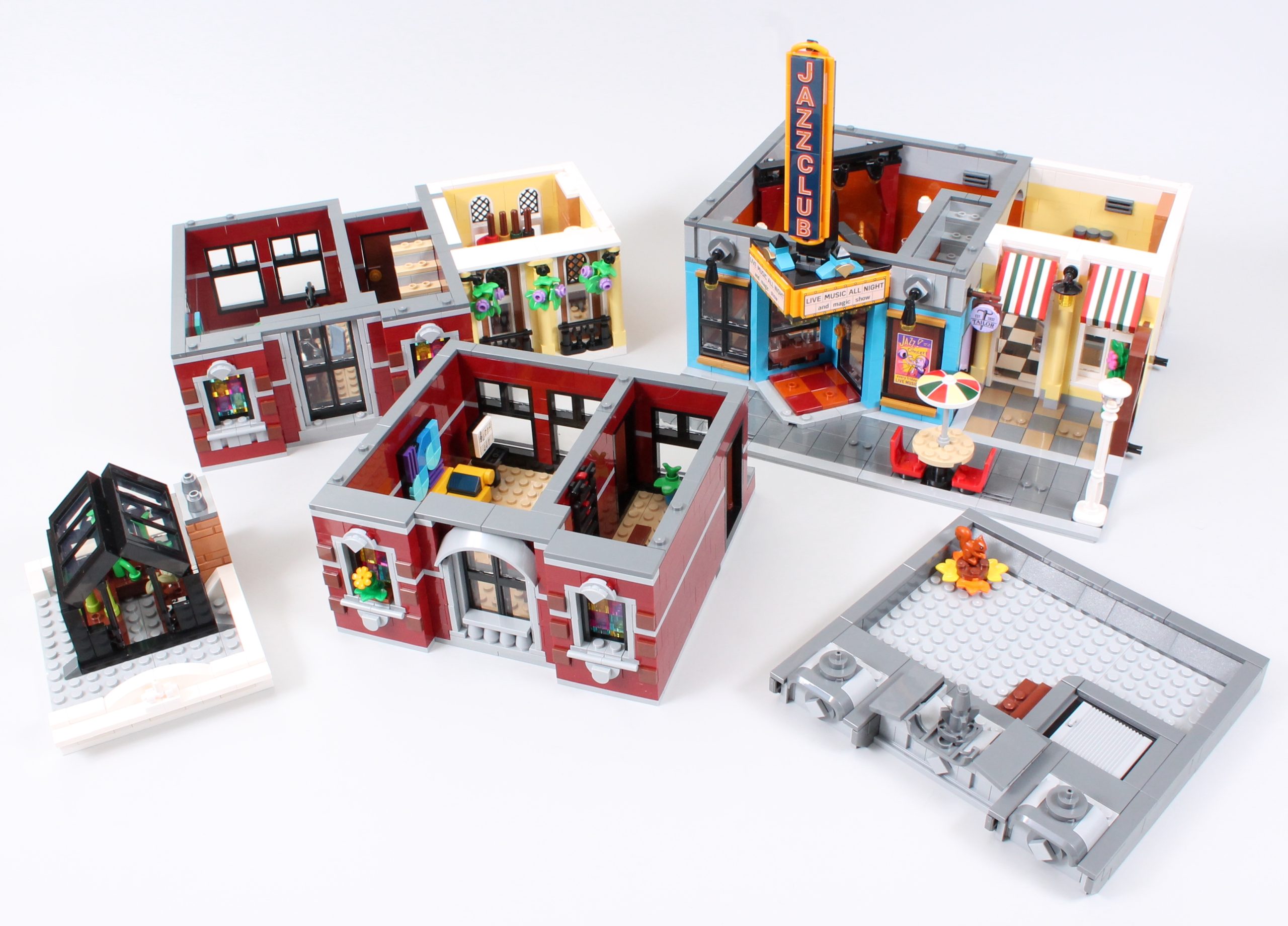LEGO Icons 10312 Jazz Club review 9 scaled