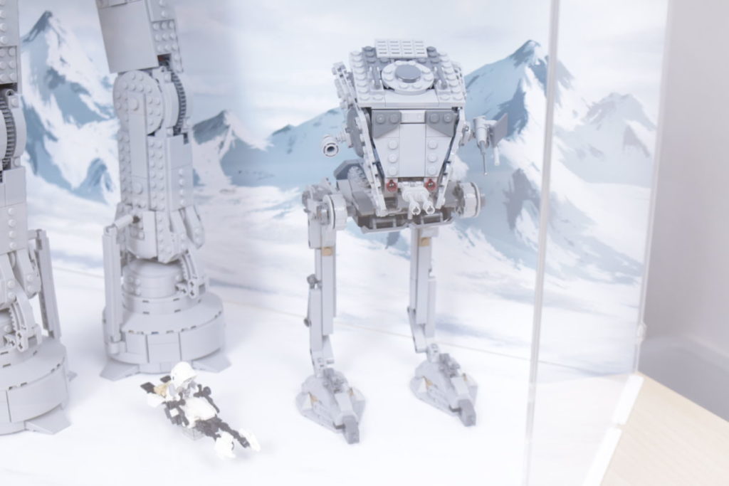 LEGO Star Wars UCS 75313 AT AT display case review iDisplayit LEGO Star Wars 32 1024x683