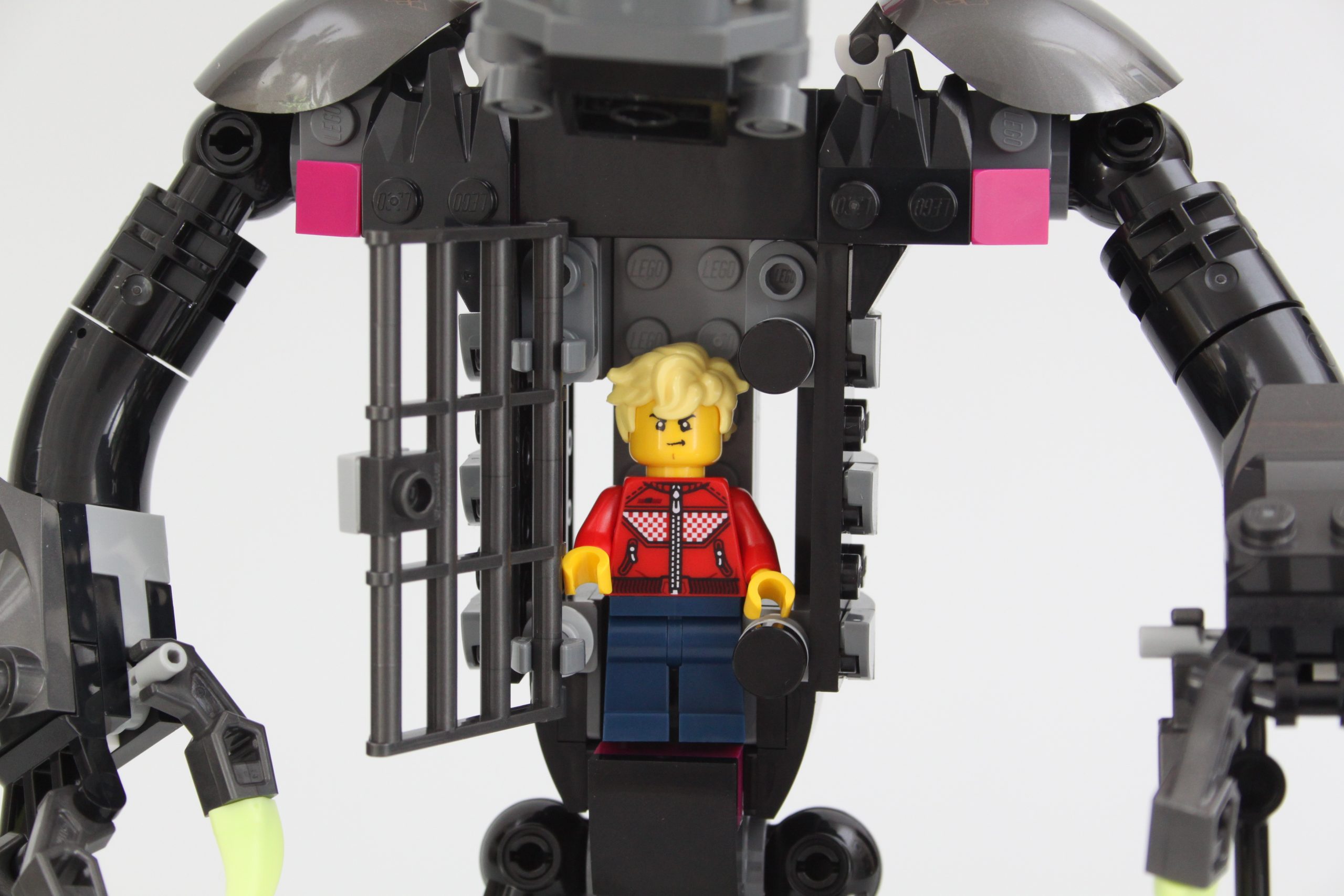 LEGO DREAMZzz 71455 Grimkeeper the Cage Monster review 26 scaled