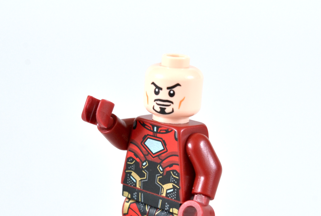LEGO Marvel Visual Dictionary Iron Man minifigure 6 2 1024x689