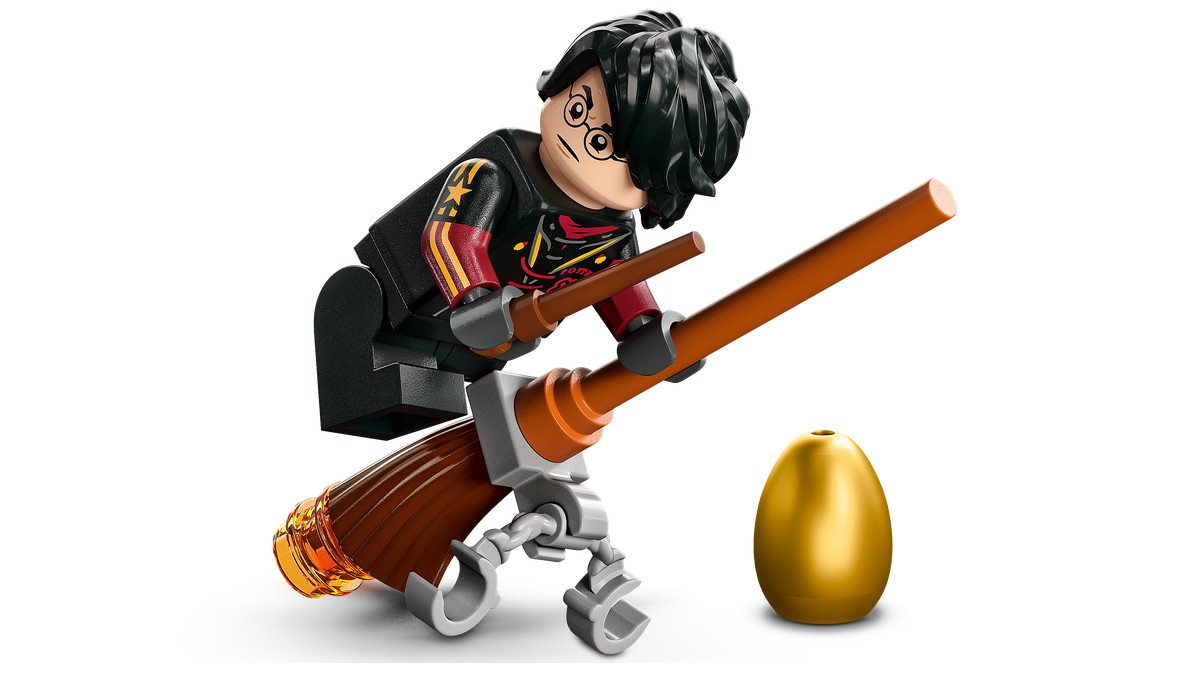 Custom broomsticks are now possible in LEGO Harry Potter