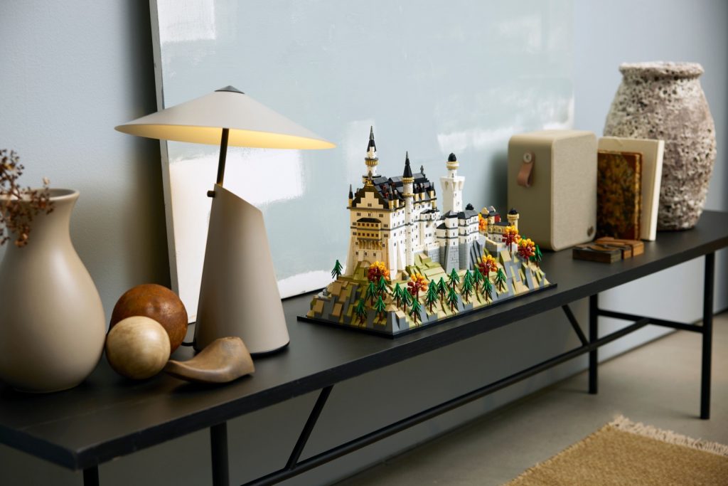 LEGO Architecture 21063 Neuschwanstein Castle 24 1024x683