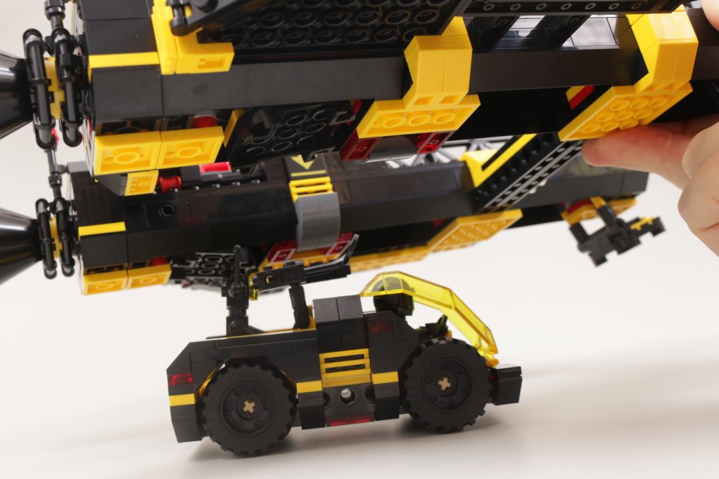 LEGO Icons 10355 Blacktron Renegade review 20 1024x683