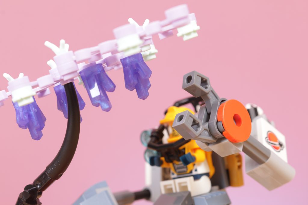 How to LEGO – Building space terrain part II step by step guide 35 1024x683
