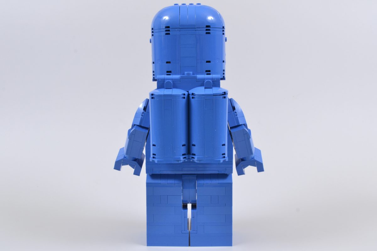 LEGO 40921 Up Scaled Blue Astronaut Minifigure 8 1200x800