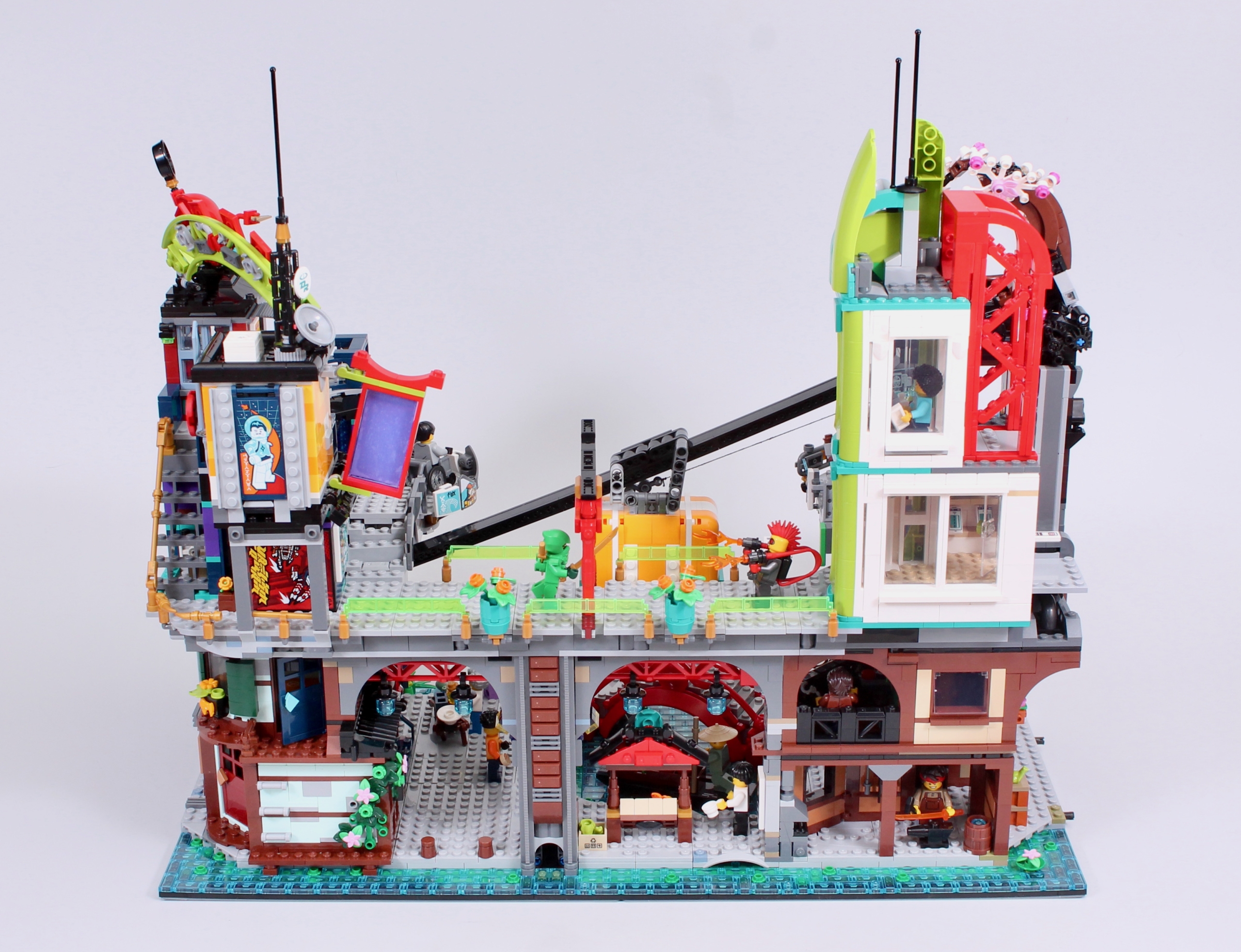 LEGO NINJAGO 71799 NINJAGO City Markets review 5 scaled