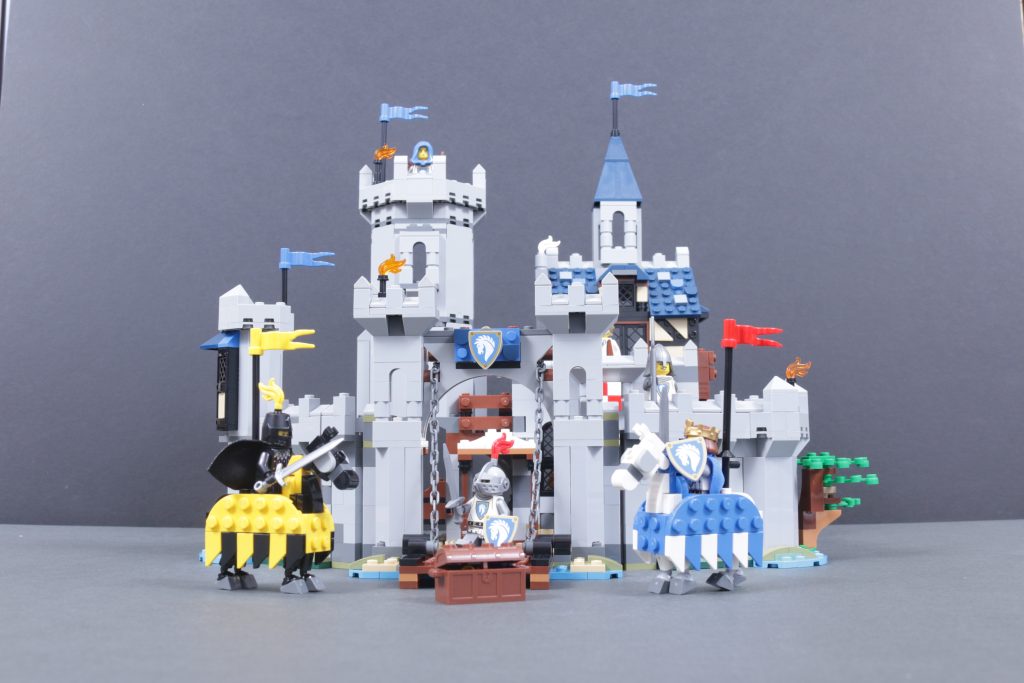 LEGO Creator 3 in 1 31168 Medieval Horse Knight Castle review 1 1024x683
