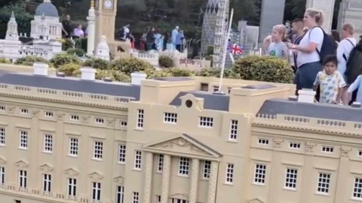 LEGOLAND Windsor lowers LEGO flags to half-mast in honour of the Queen
