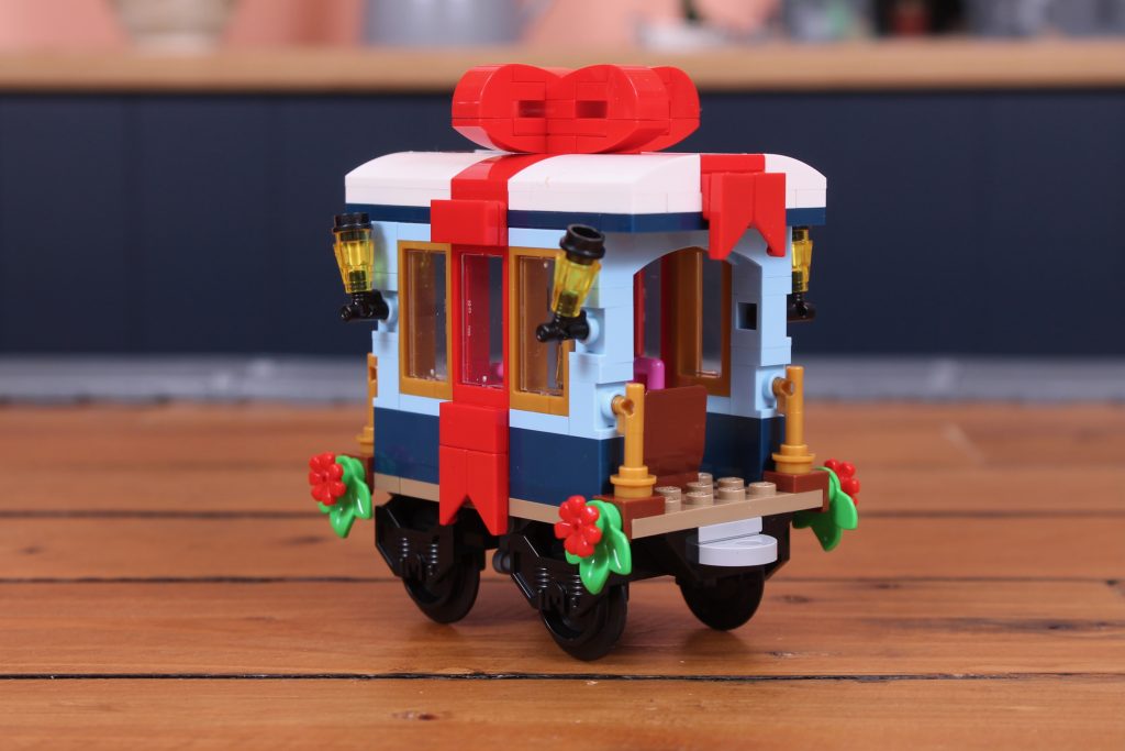 LEGO Winter Village 10361 Holiday Express Train review 17 1024x683
