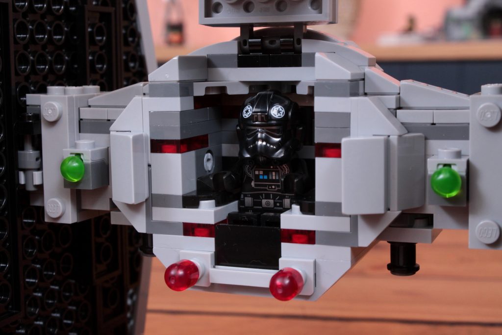 LEGO Star Wars 75393 TIE Fighter X Wing Mash up review 18 1024x683