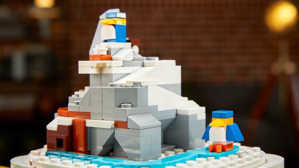 LEGO 71395 Super Mario 64 Question Mark helps continue a trend