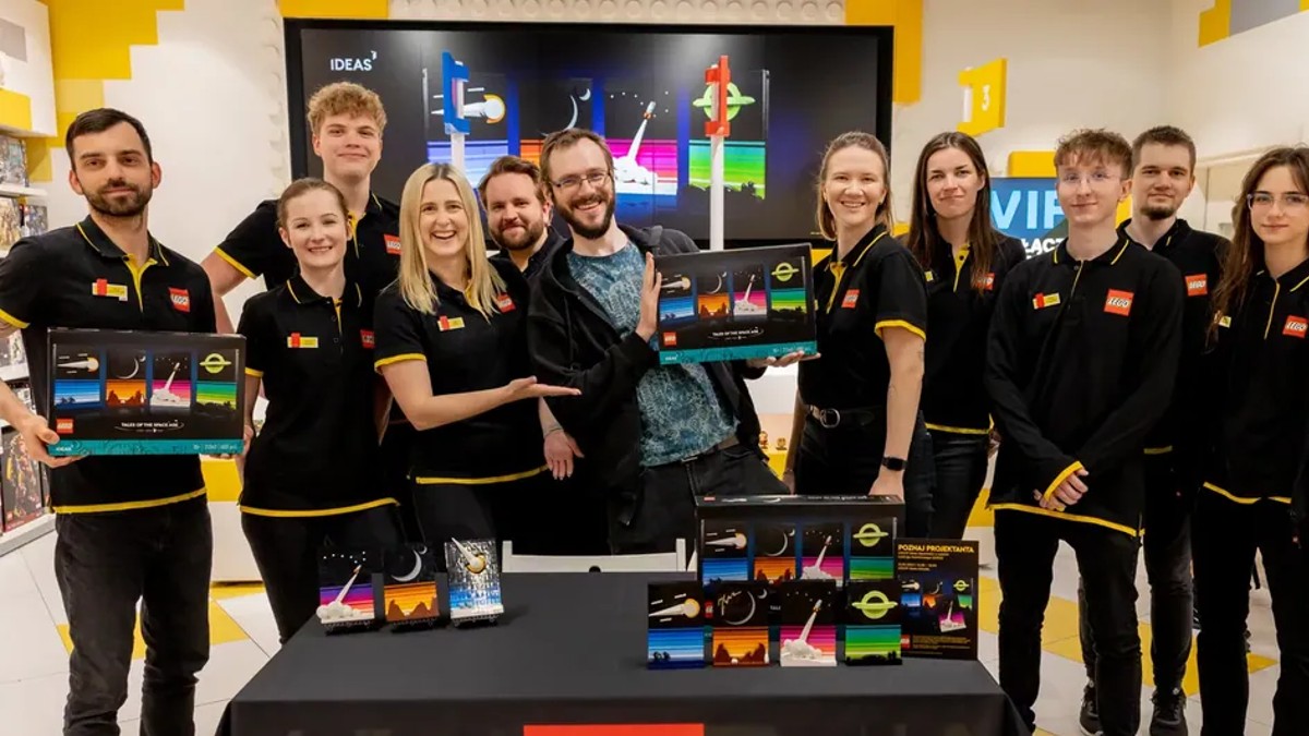 One more LEGO Ideas 21340 Tales of the Space Age signing event left