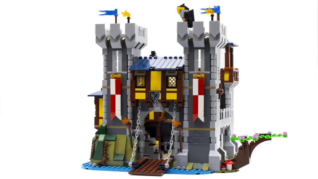 LEGO Creator 3 in 1 Medieval Castle 31120 69
