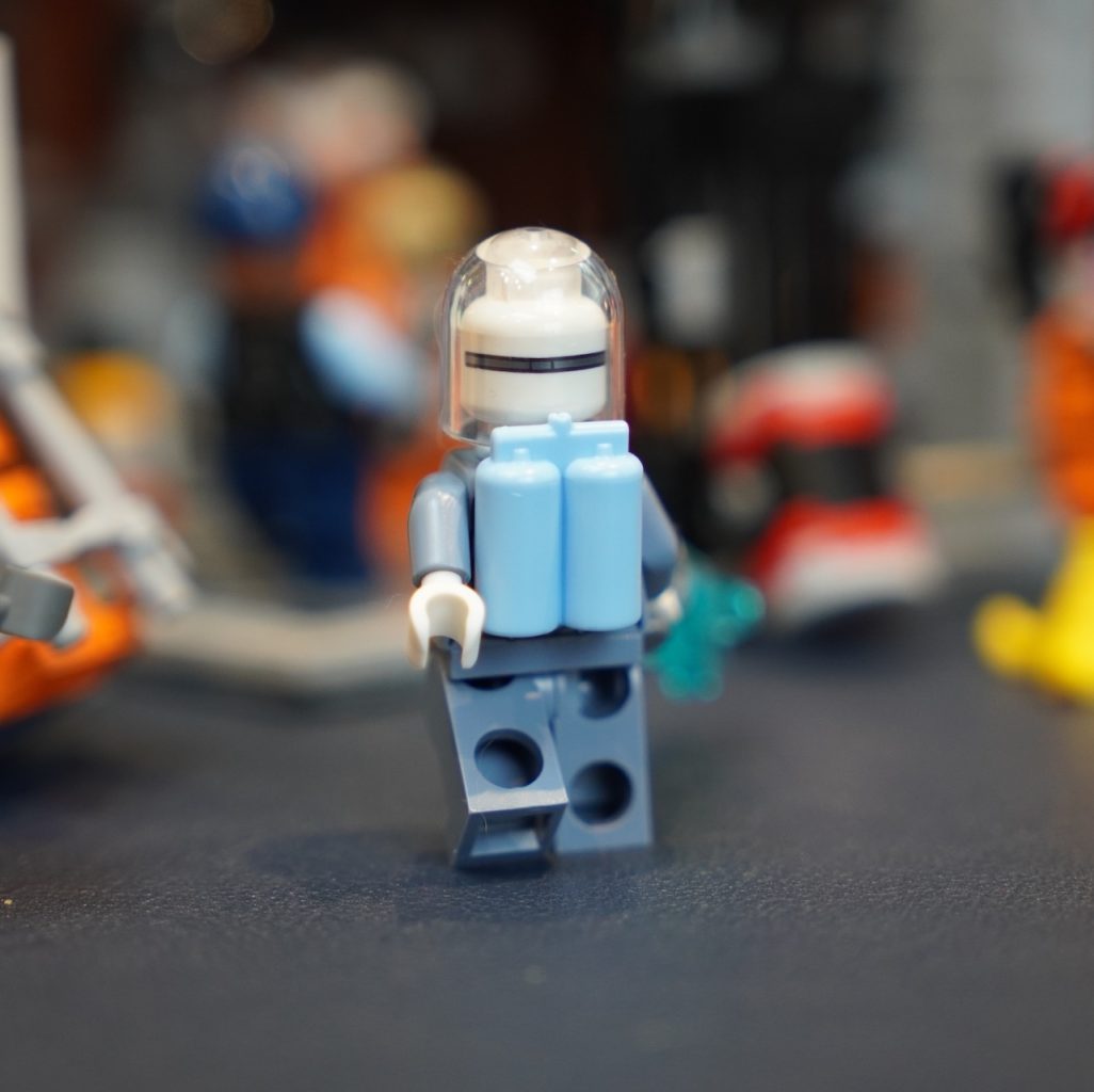 LEGO DC 76300 Arkham Asylum light blue air tanks 1 1026x1024