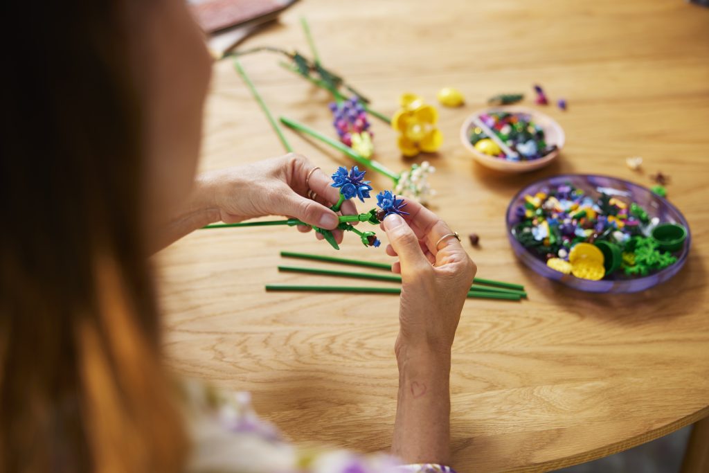 LEGO Botanical Collection 10313 Wildflower Bouquet 17 1024x683