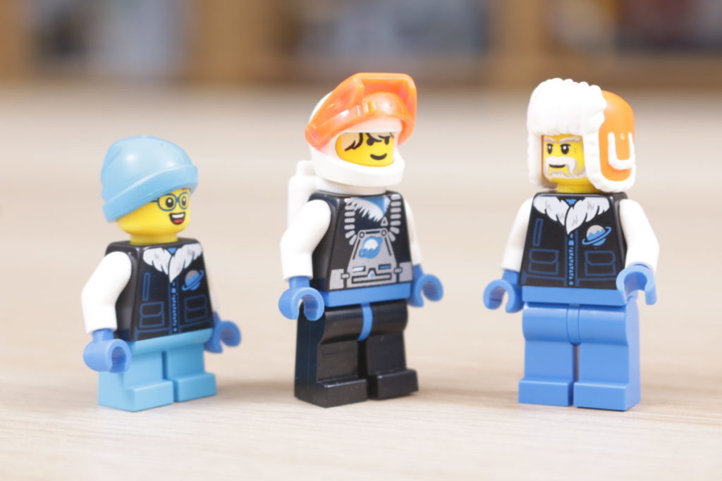 LEGO Chinese New Year 80109 Lunar New Year Ice Festival Ice Planet minifigures 1 1024x683