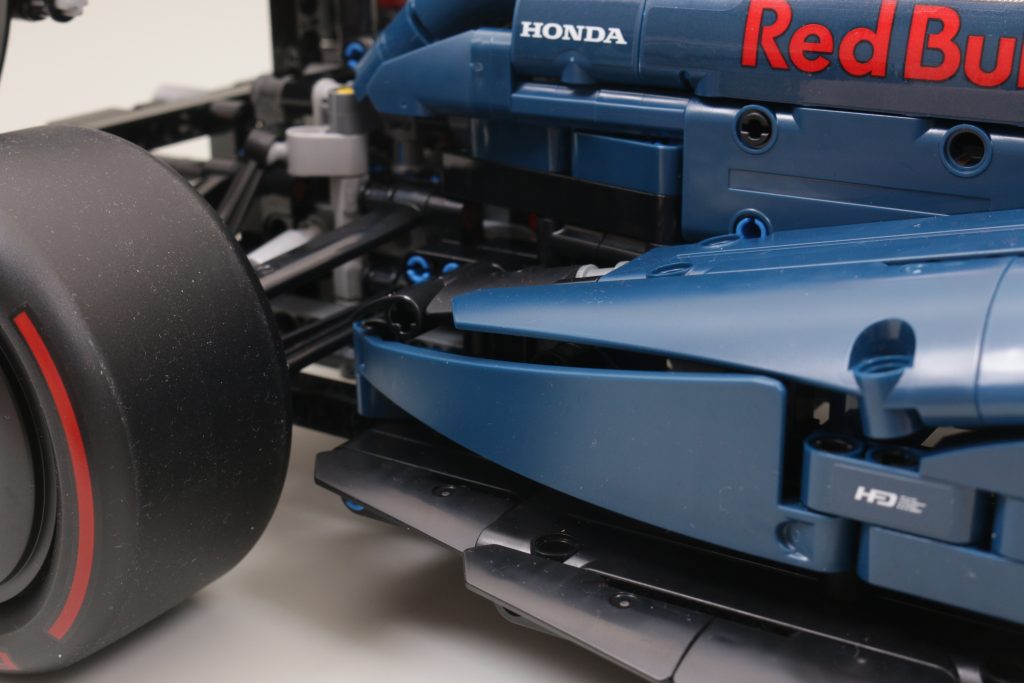 LEGO Technic 42206 Oracle Red Bull Racing RB20 F1 Car review 41 1024x683
