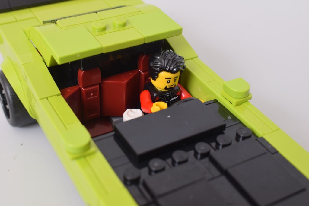 LEGO Speed Champions 77237 Dodge Challenger SRT Hellcat Sports Car review 3 1024x683