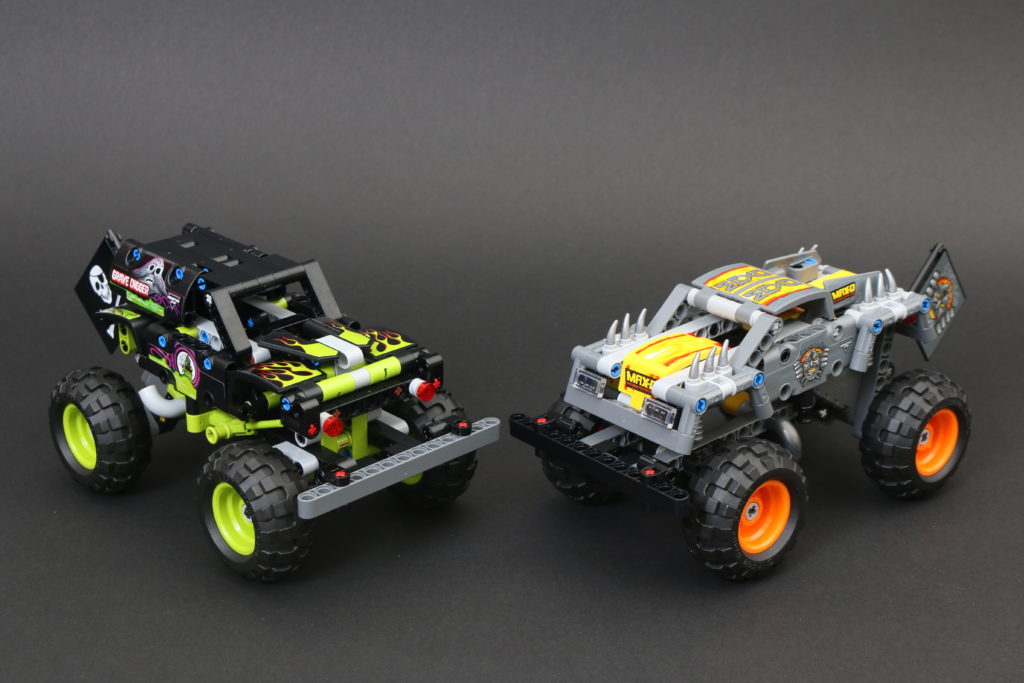 LEGO Technic 42118 Monster Jam Grave Digger review 7