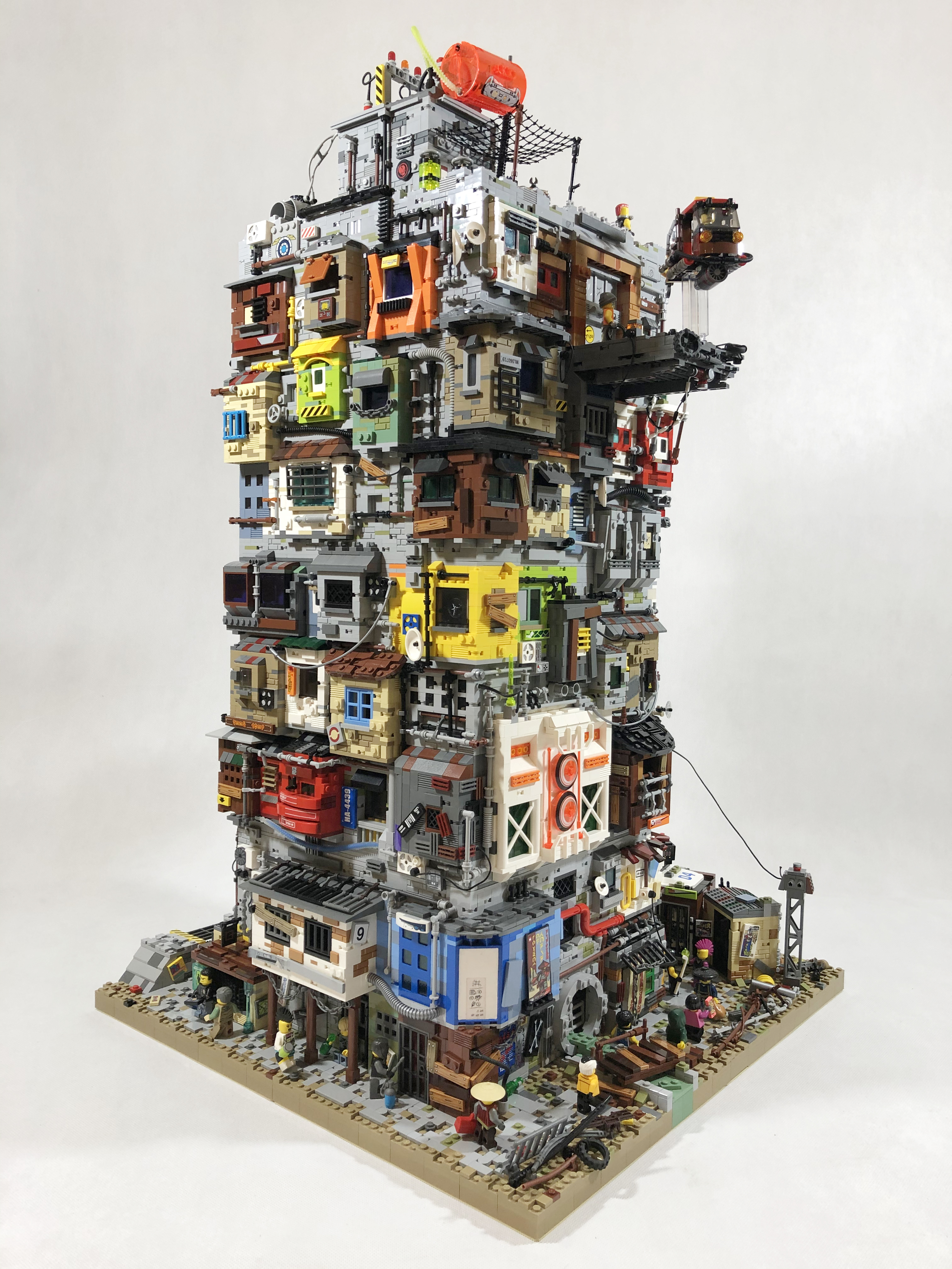 Brick Pic of the Day: Favela