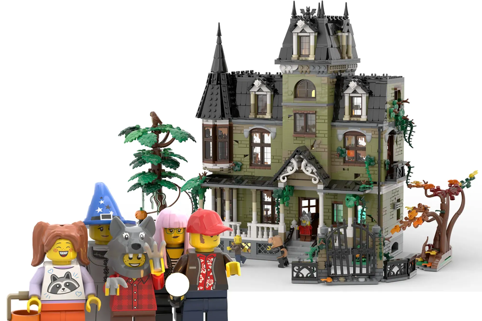 LEGO Ideas Halloween House 12