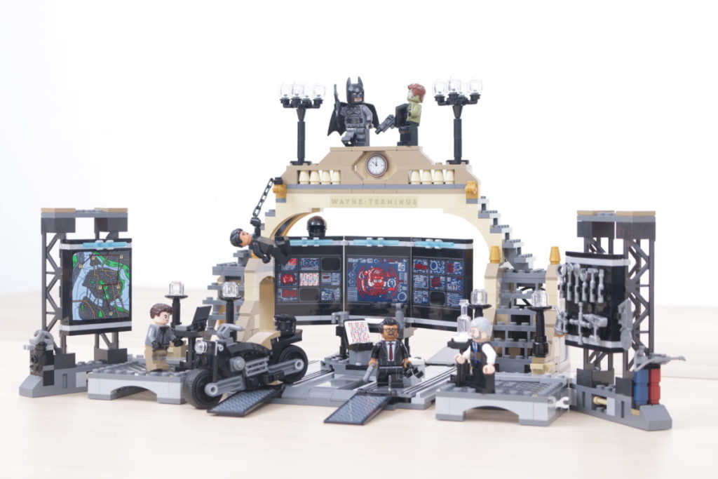 LEGO Batman 76183 Batcave The Riddler Face off review 8 1024x683