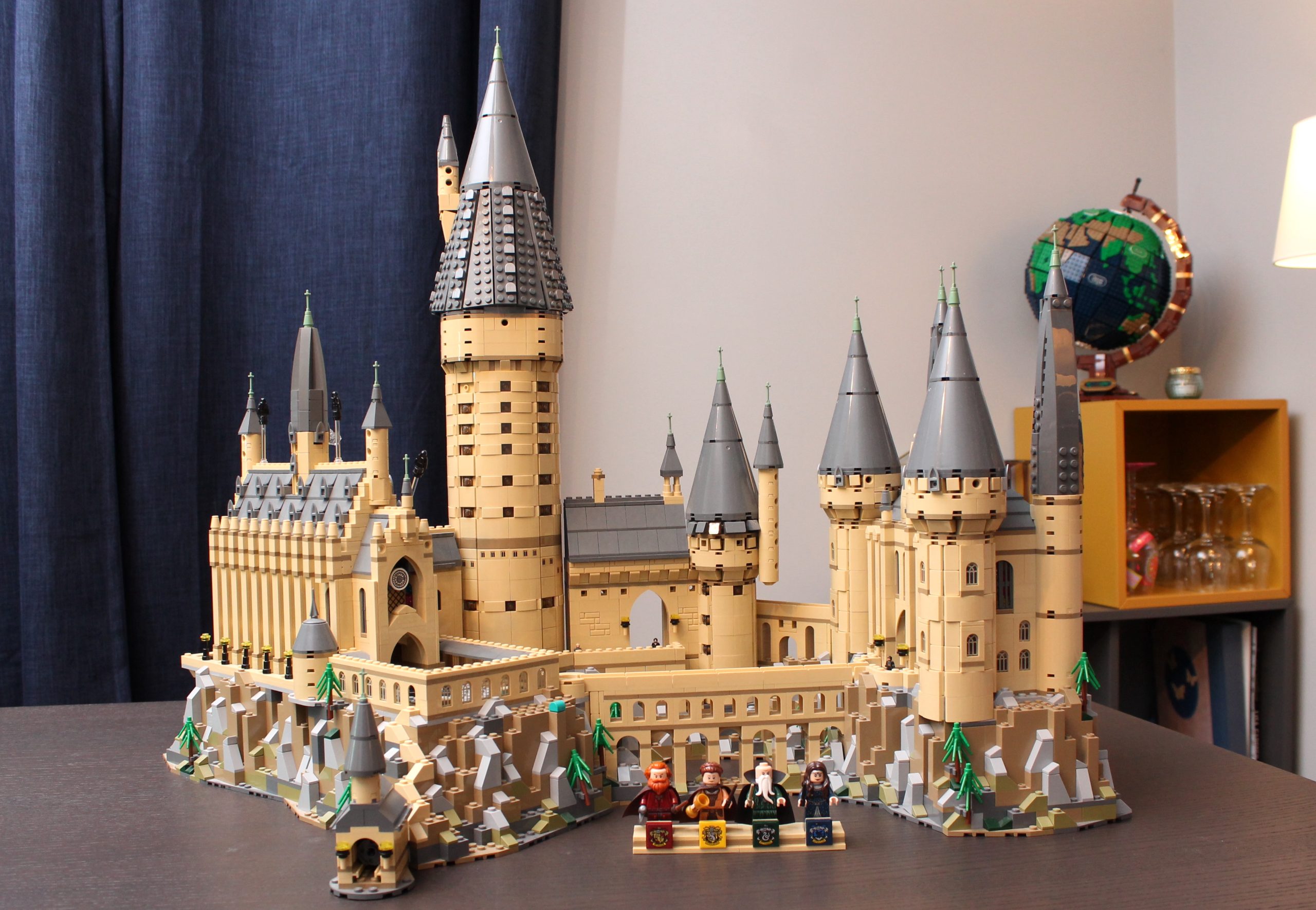 LEGO Harry Potter 71043 Hogwarts Castle reshoot 1 scaled